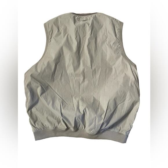 Izod Mesh Lined Golf VEST Mens L Beige Elastic Bottom Pockets Sports Lightweight - Picture 4 of 8
